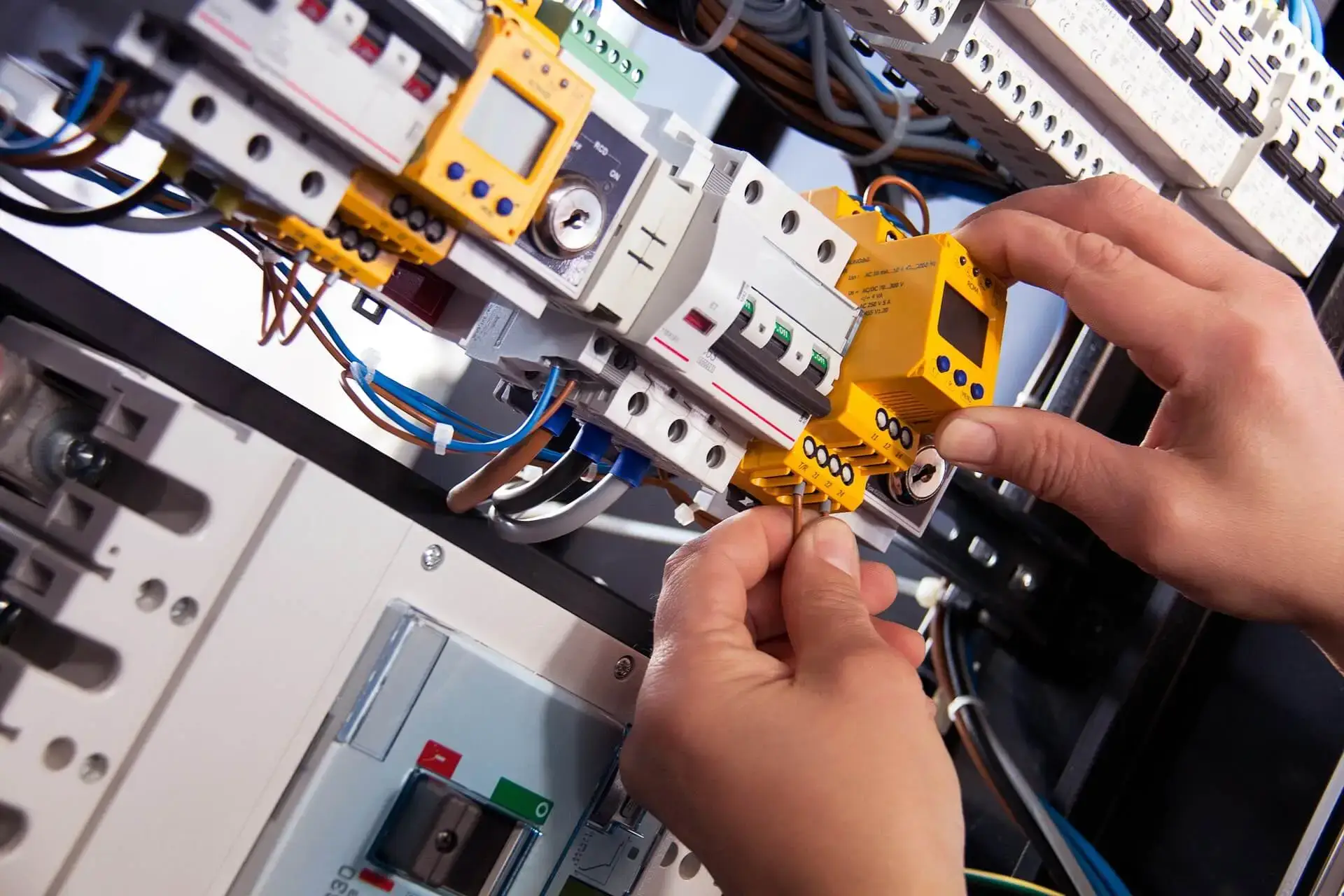 Certified electricians in Kilburn